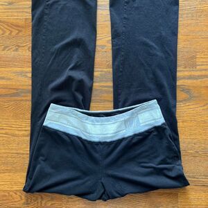 SO clothing 2000s Y2K style flare leggings with 17 waistband